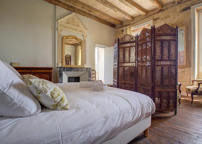 Le Prieuré Péridoors - élégance, Histoire&jacuzzi Saint-Cyprien (Dordogne)