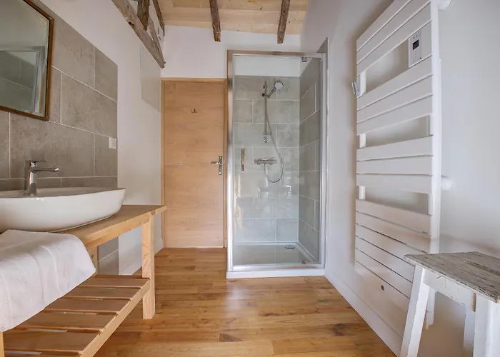 Le Prieuré Péridoors - élégance, Histoire&jacuzzi Hébergement de vacances