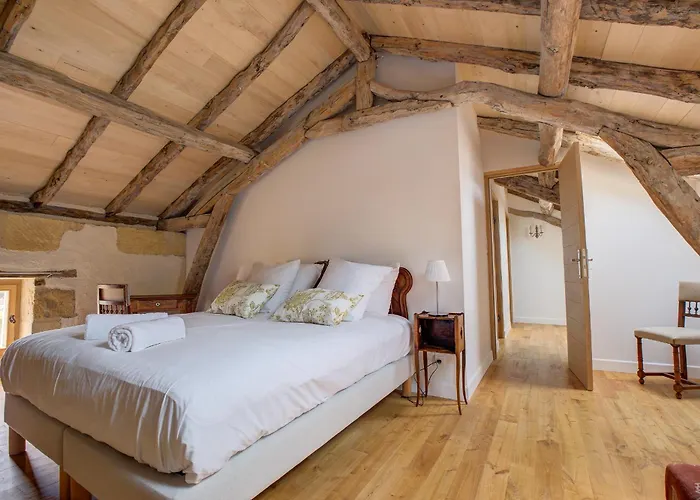 Le Prieuré Péridoors - élégance, Histoire&jacuzzi * Saint-Cyprien (Dordogne)