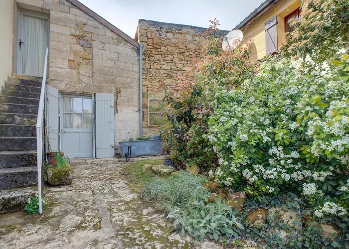 Hébergement de vacances Le Prieuré Péridoors - élégance, Histoire&jacuzzi Saint-Cyprien (Dordogne)